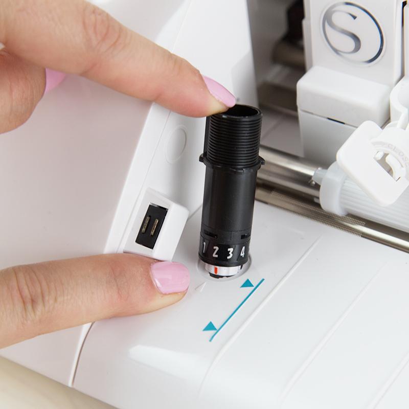 Blade - Silhouette Canada